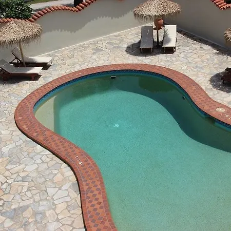 Aggelos 3* Koukounaries